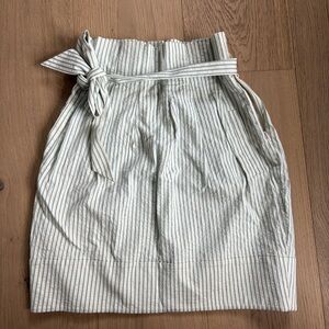 Bcbg max aria skirt size 2